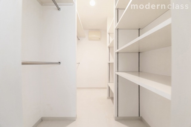 ウォークインクローゼット